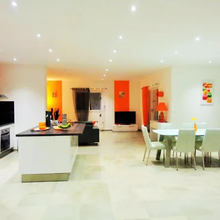 Villa Luxueuse A Avec Piscine *
