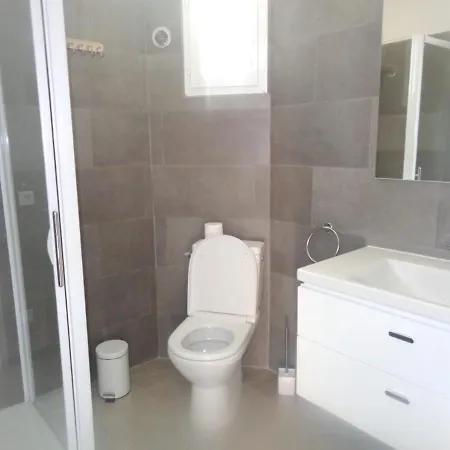 Luxueuse A Avec Piscine Villa
