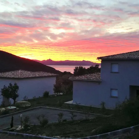 Villa Luxueuse A Avec Piscine Farinole